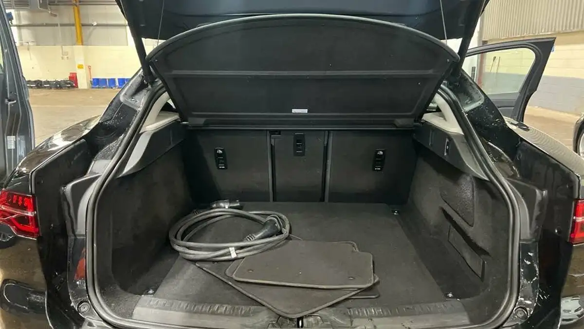 2021-jaguar-i-pace-ev400-se-big-4