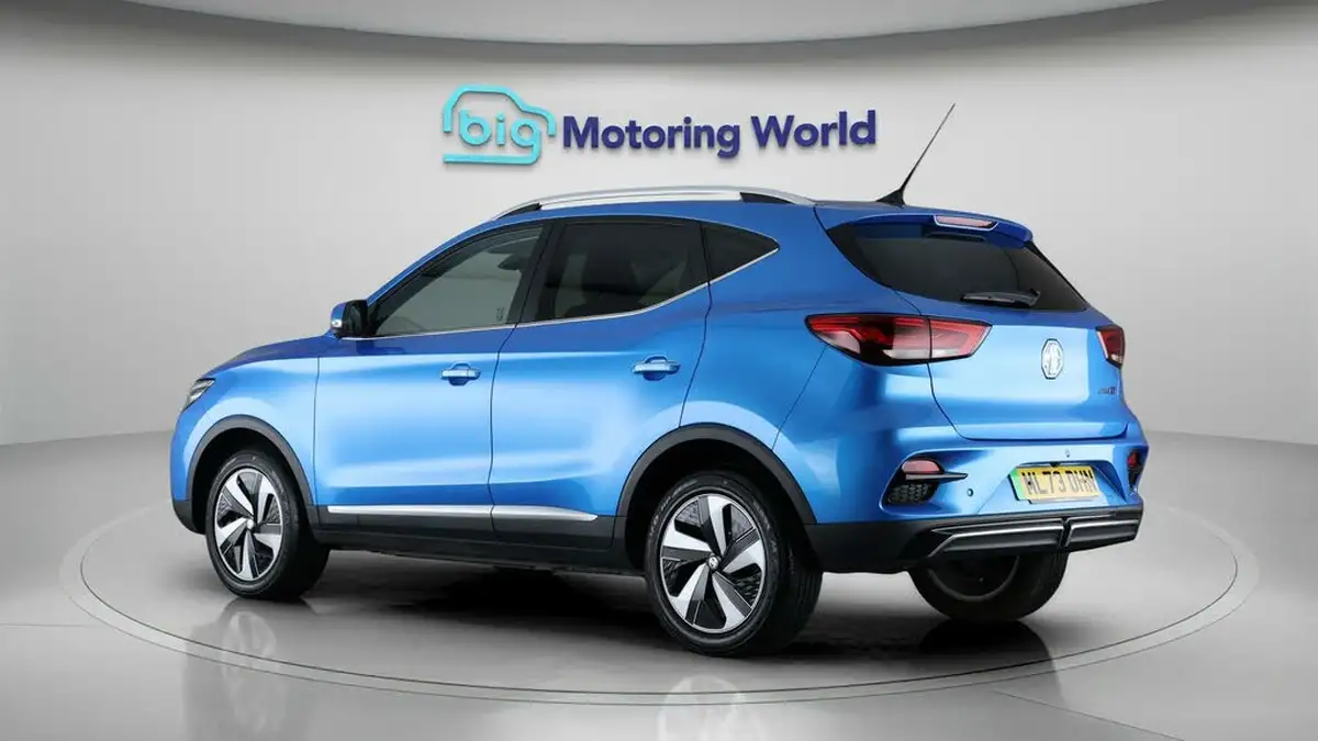 2023-mg-zs-suv-e-trophy-connect-ev-176ps-big-5