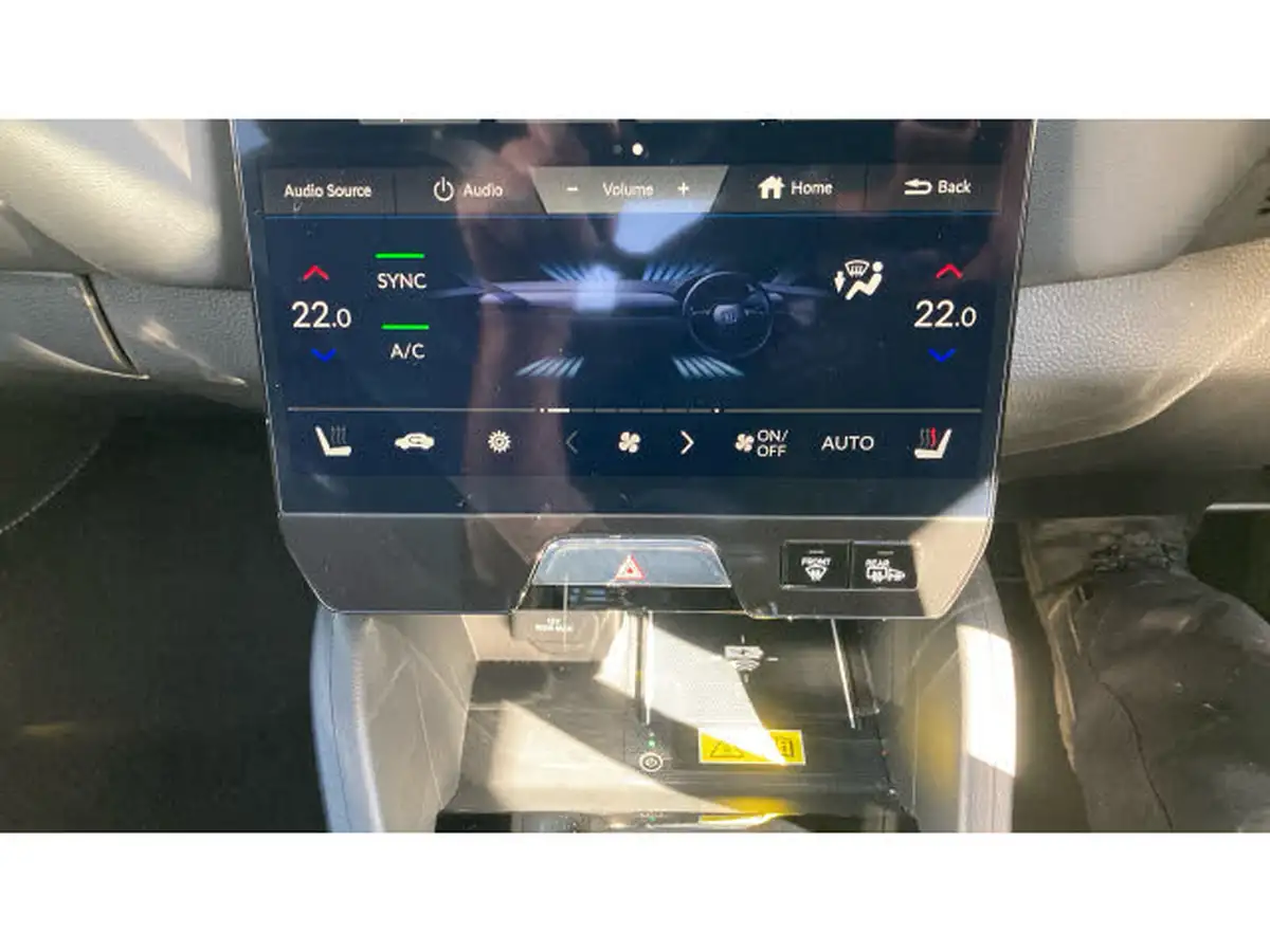 2024-honda-eny1-e-advance-big-17