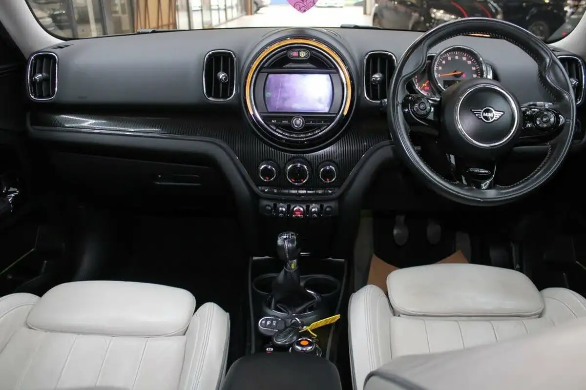 2019-mini-countryman-15-cooper-exclusive-ss-big-21