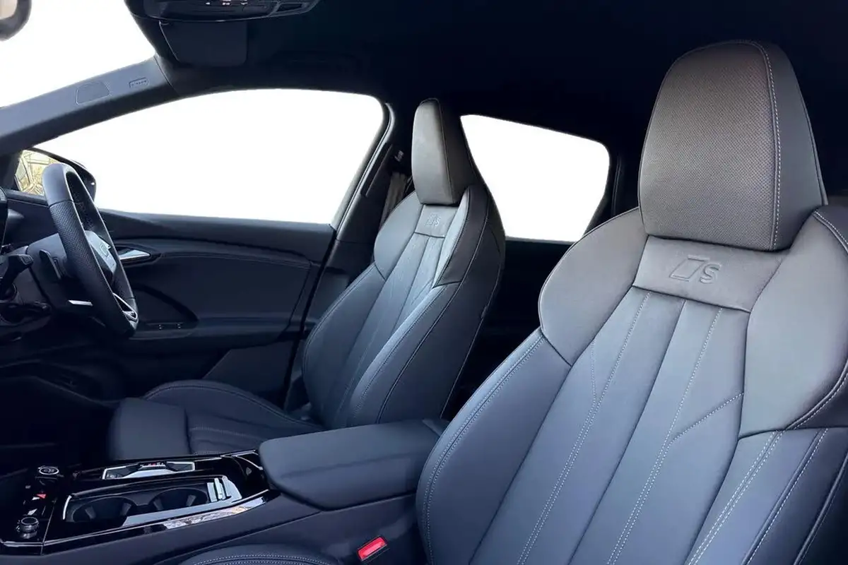 2025-audi-q6-e-tron-e-s-line-326ps-performance-suv-auto-big-14