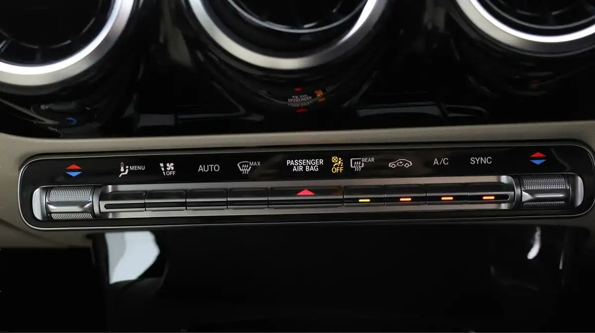 2021-mercedes-benz-a-class-13-a180-sport-executive-edition-hatchback-5d-7g-dct-big-11
