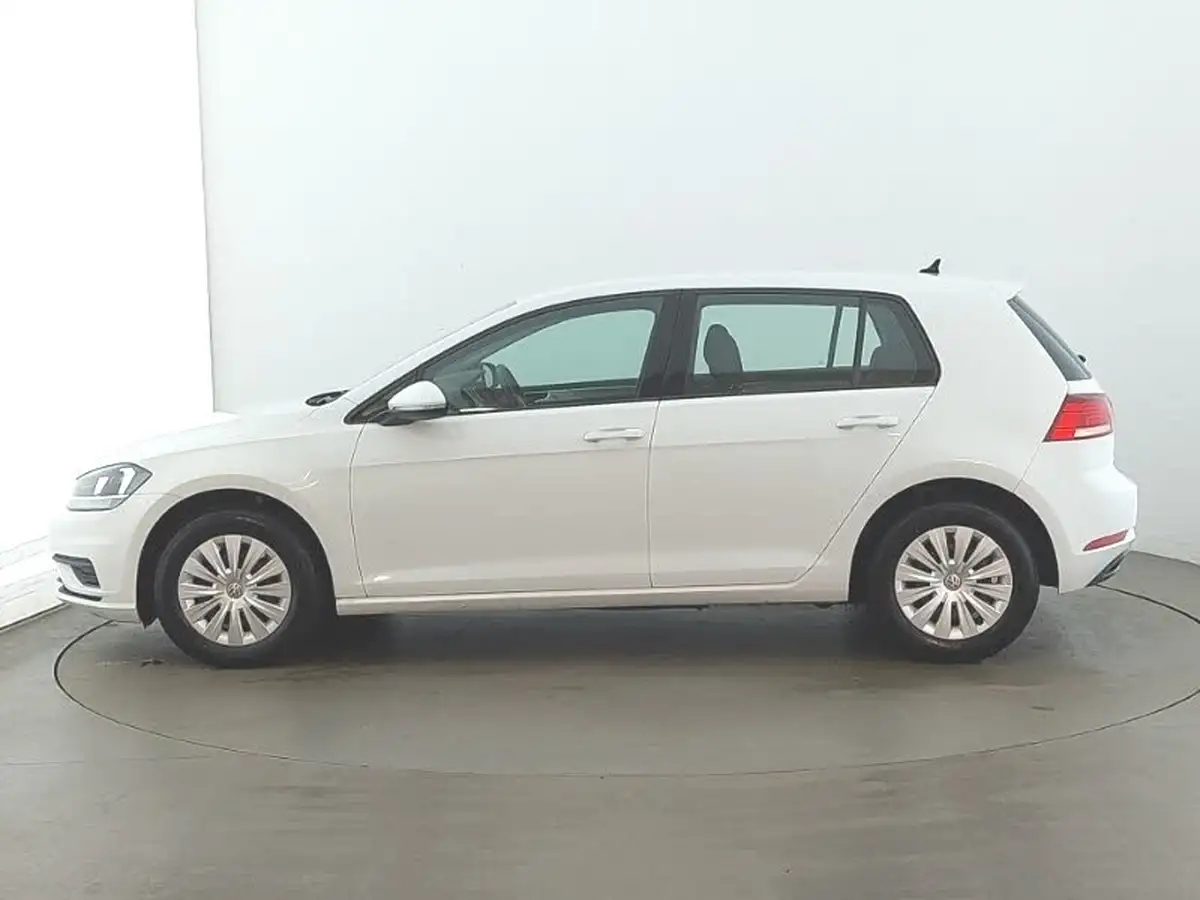 2020-volkswagen-golf-16tdi-s-hatchback-5d-big-3