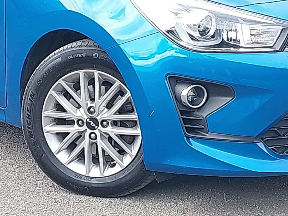 2022-kia-rio-10-t-gdi-2-big-8
