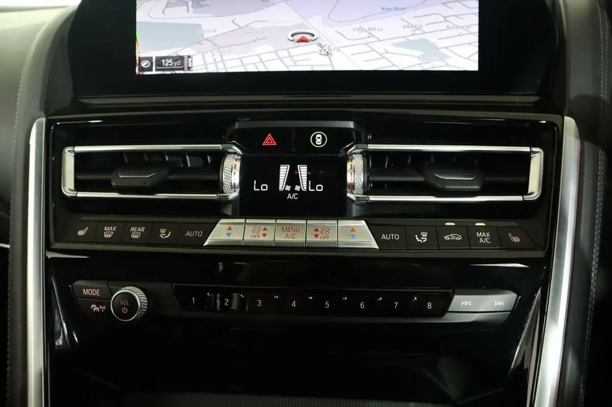 2022-bmw-8-series-30-840i-m-sport-convertible-2d-big-36