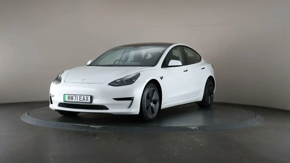 2021-tesla-model-3-e-long-range-awd-big-43