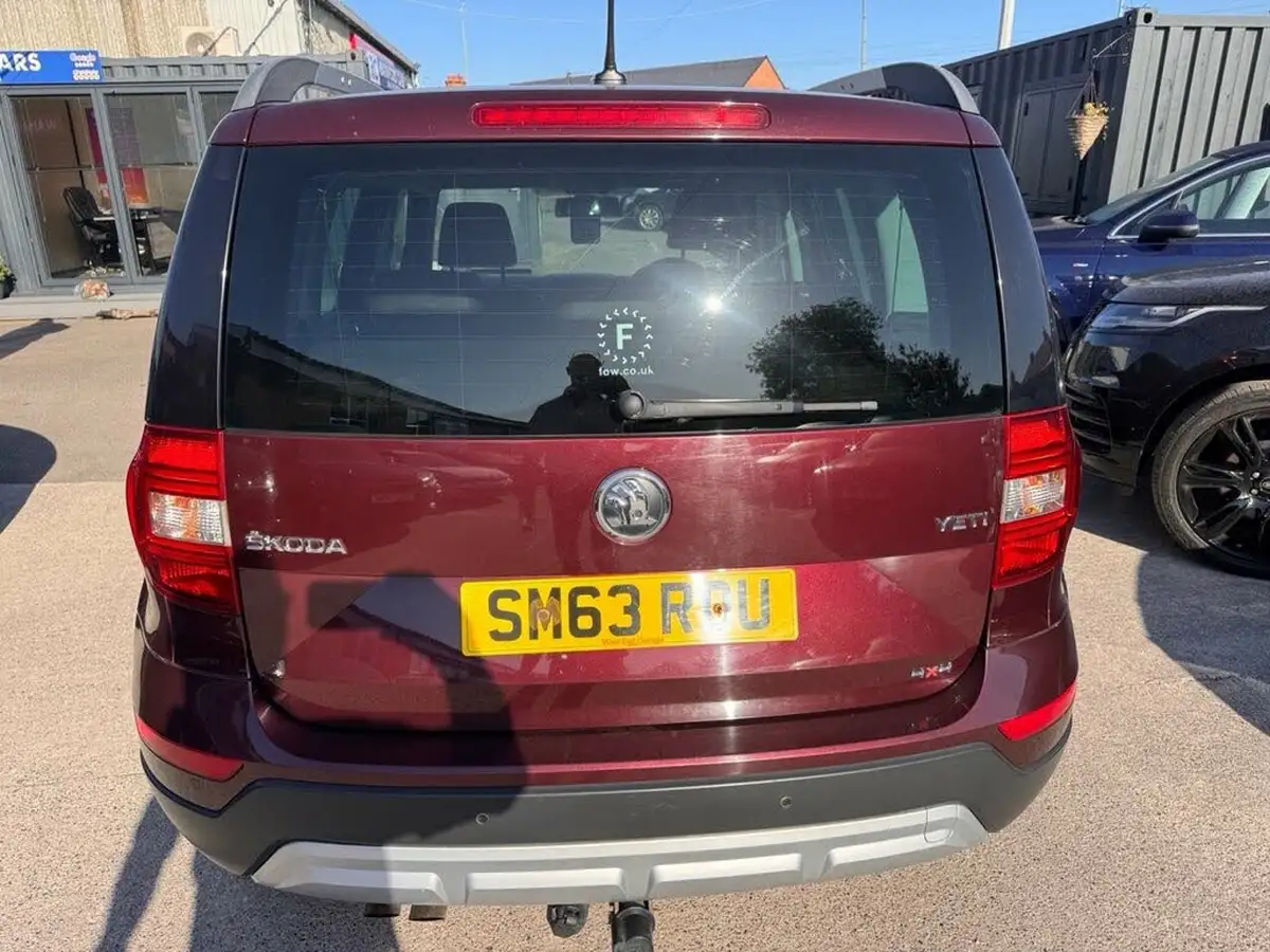 2014-skoda-yeti-outdoor-20tdi-laurin-klement-140ps-dsg-big-4