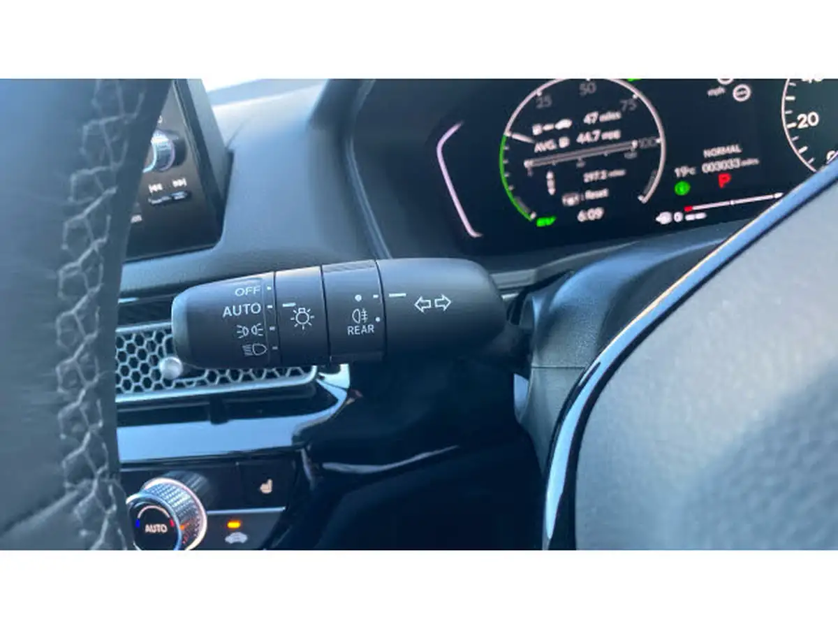 2025-honda-civic-20-i-mmd-elegance-big-28