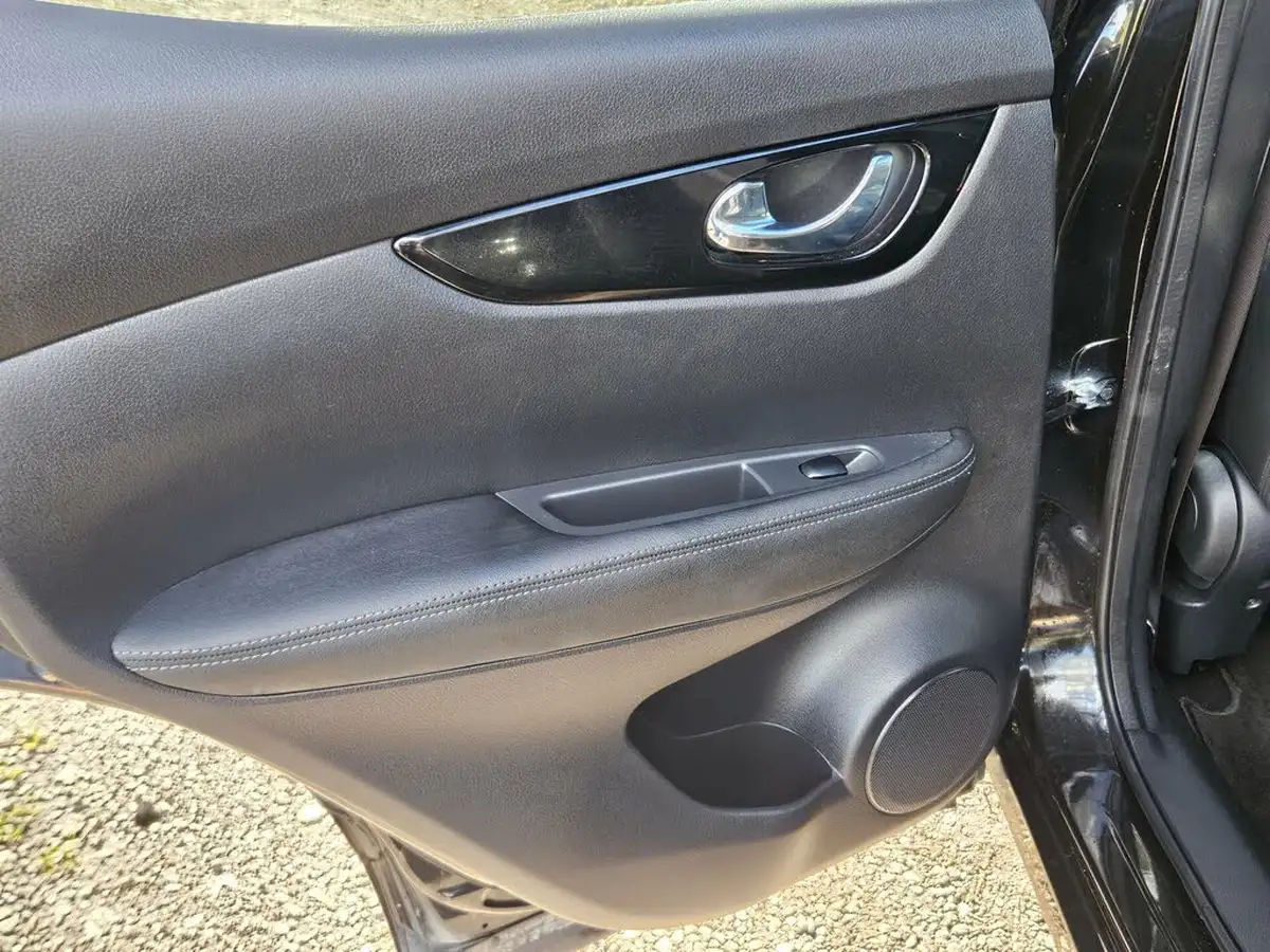 2017-nissan-qashqai-15dci-tekna-big-21