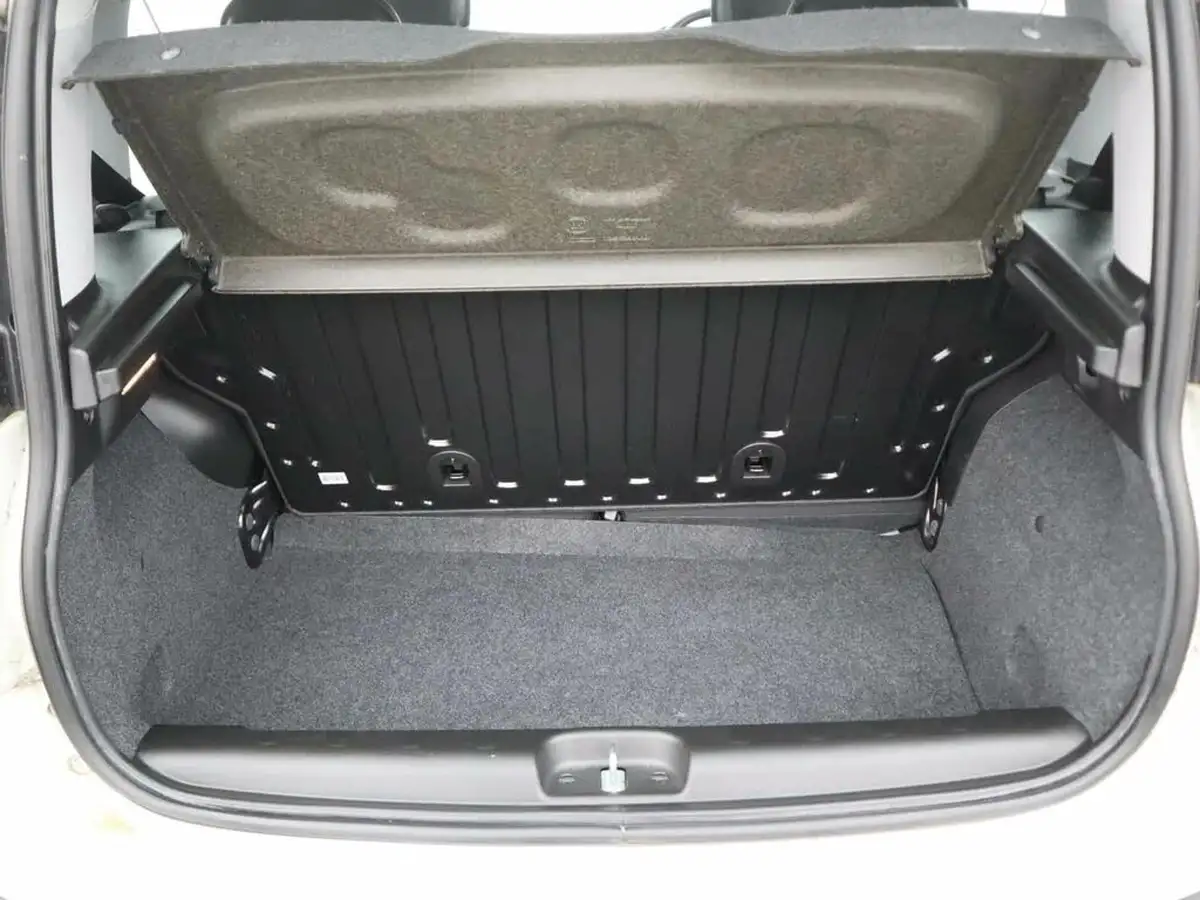 2018-fiat-panda-12-easy-big-8