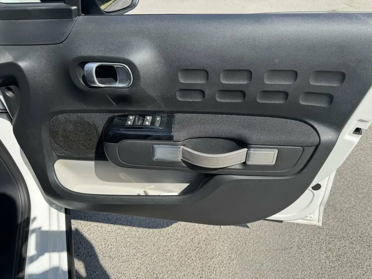 2017-citroen-c3-16bluehdi-flair-big-44