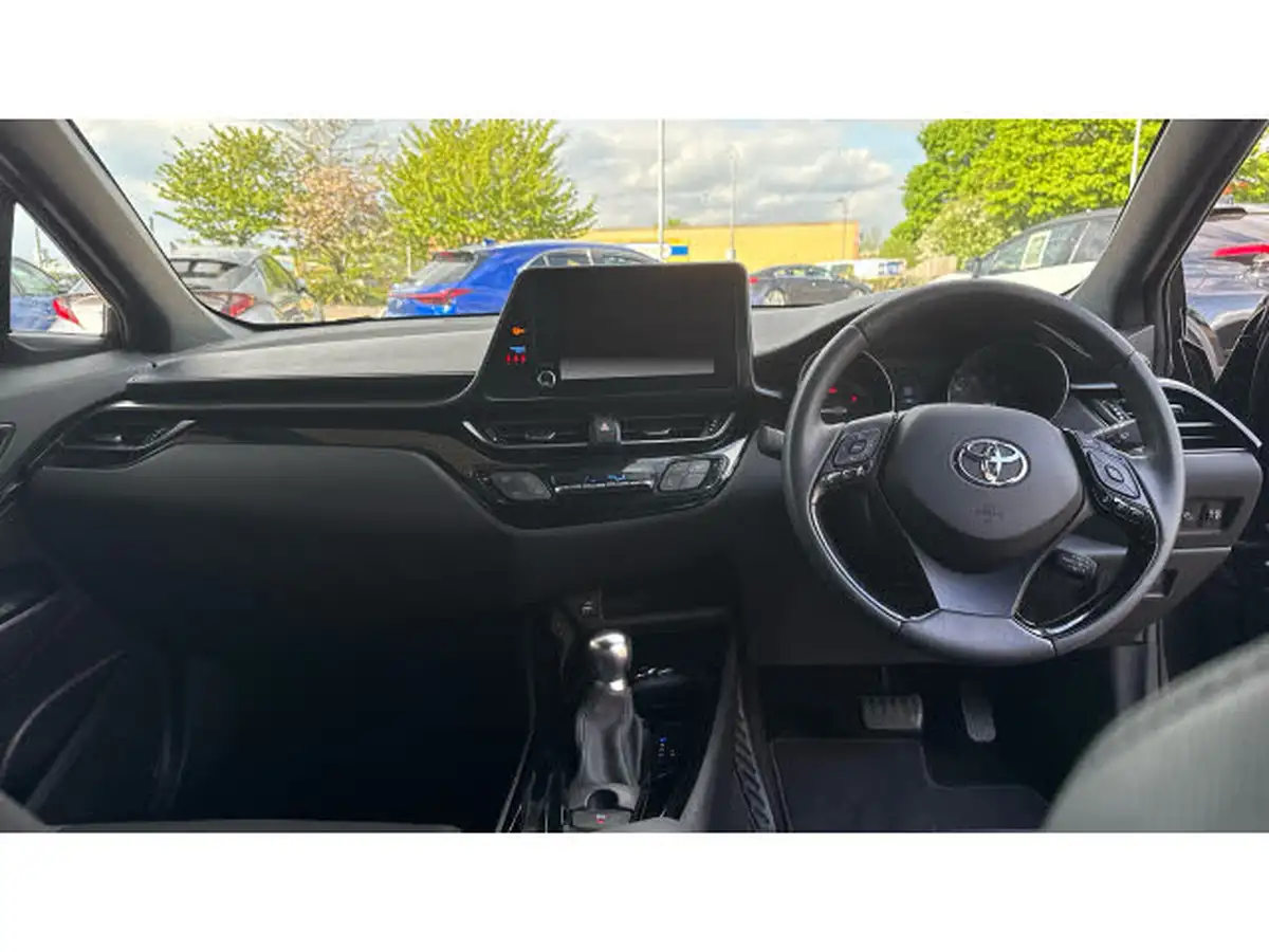 2023-toyota-c-hr-20-vvt-i-design-big-4