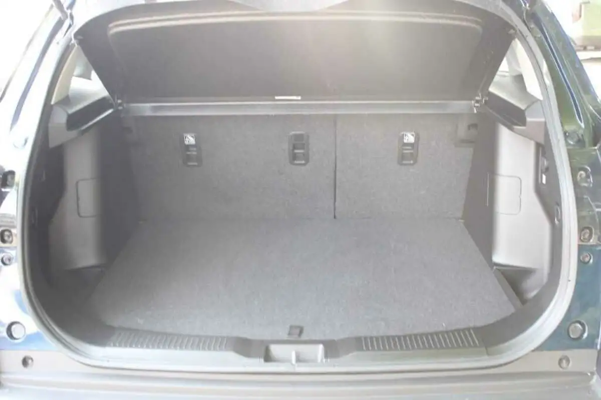 2023-suzuki-s-cross-14-boosterjet-motion-big-21