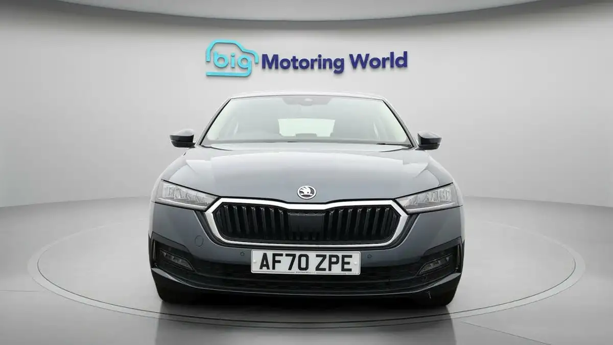 2020-skoda-octavia-15-tsi-se-technology-act-hatchback-big-1