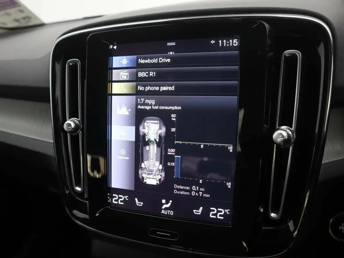 2022-volvo-xc40-15-t5-inscription-pro-big-14