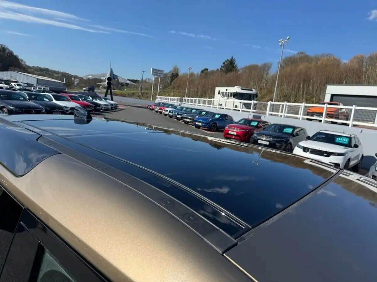 2022-land-rover-90-defender-30-p400-xs-edition-big-7