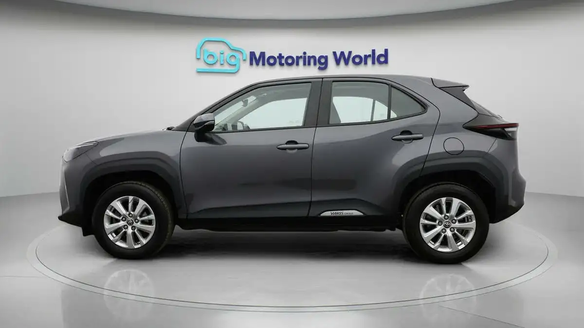 2023-toyota-yaris-cross-15-vvt-i-icon-big-4