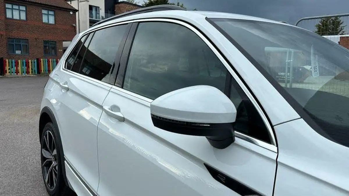 2023-volkswagen-tiguan-15-tsi-r-line-big-17