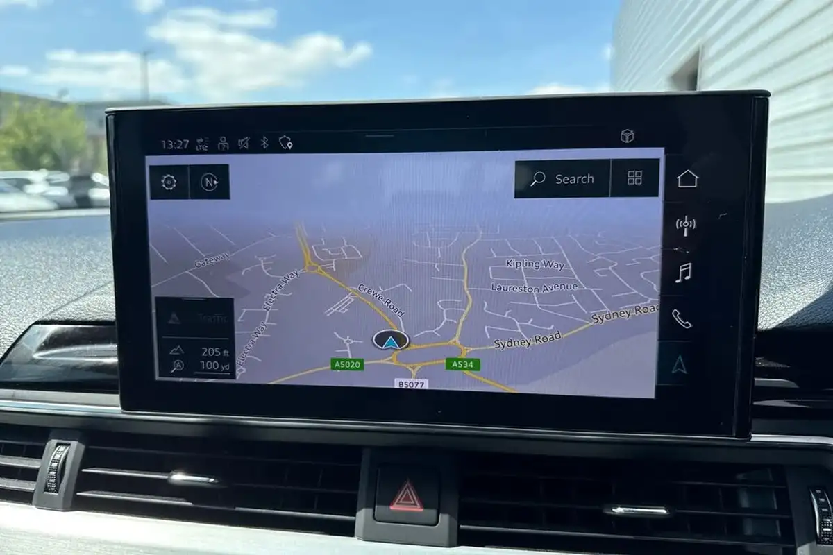2019-audi-a4-avant-20-40-tfsi-sport-big-16