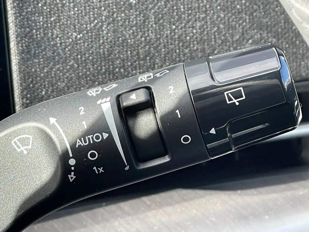 2024-hyundai-kona-e-ultimate-218ps-65kwh-big-13