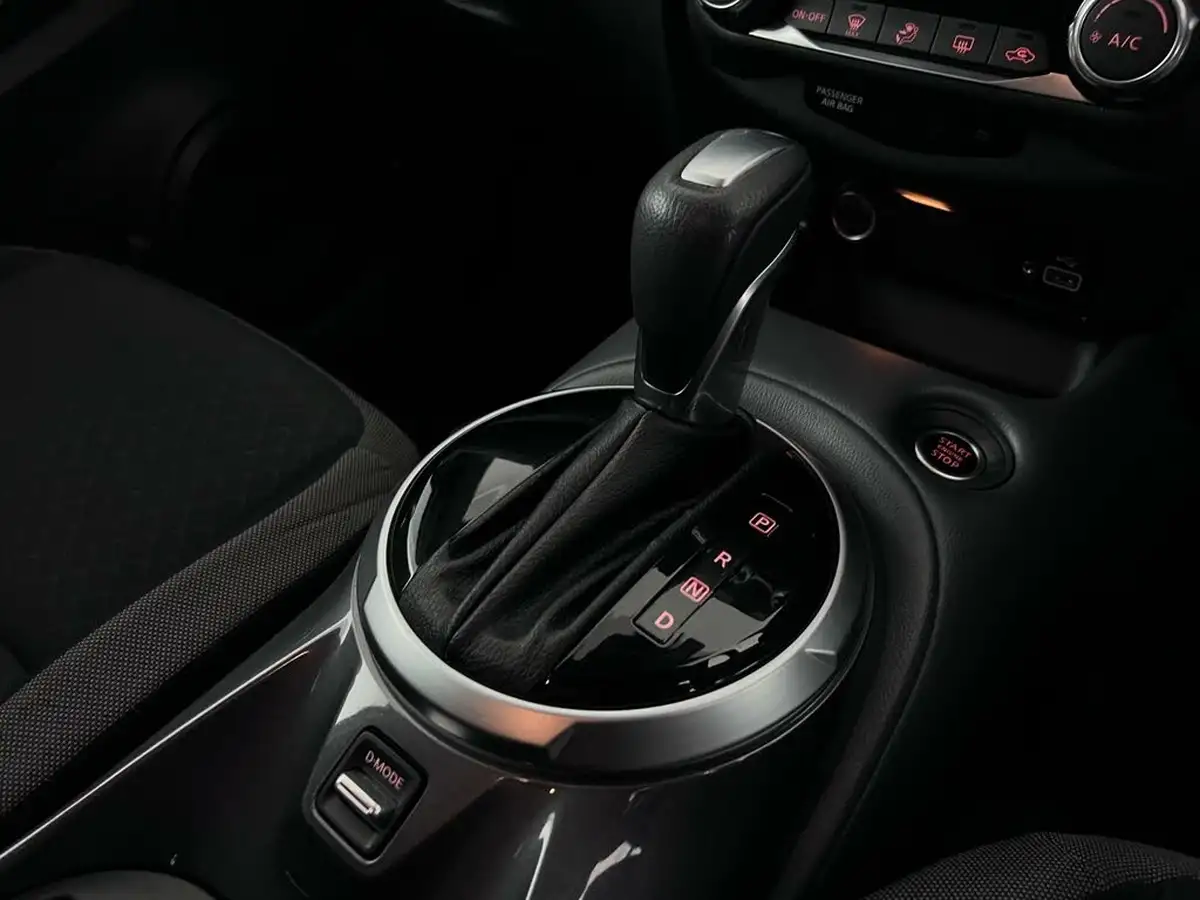 2021-nissan-juke-10-dig-t-n-connecta-dct-big-26