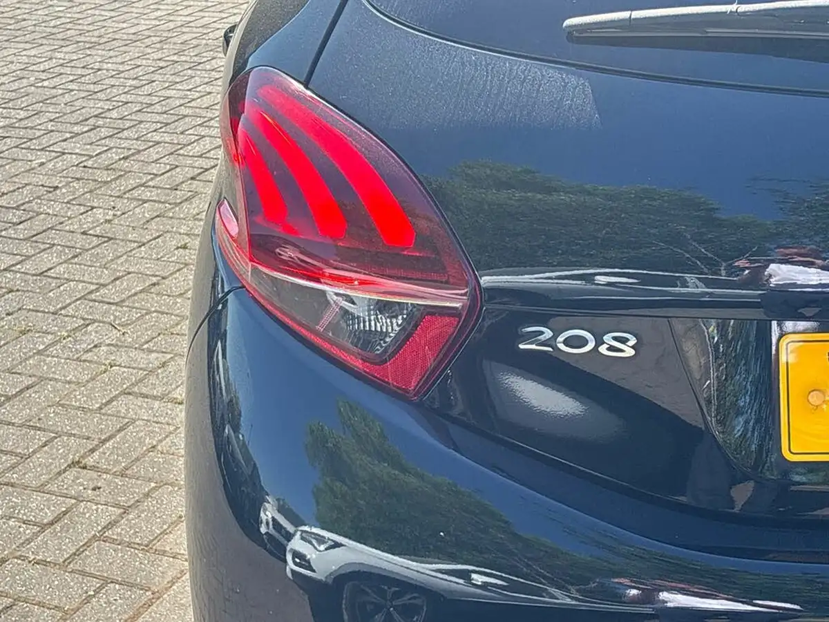 2018-peugeot-208-12-puretech-tech-edition-82bhp-big-22