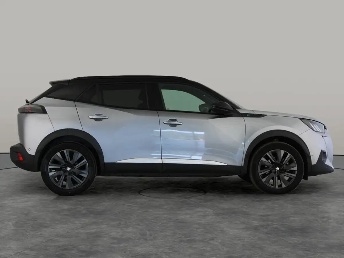 2022-peugeot-2008-suv-e-gt-premium-big-6