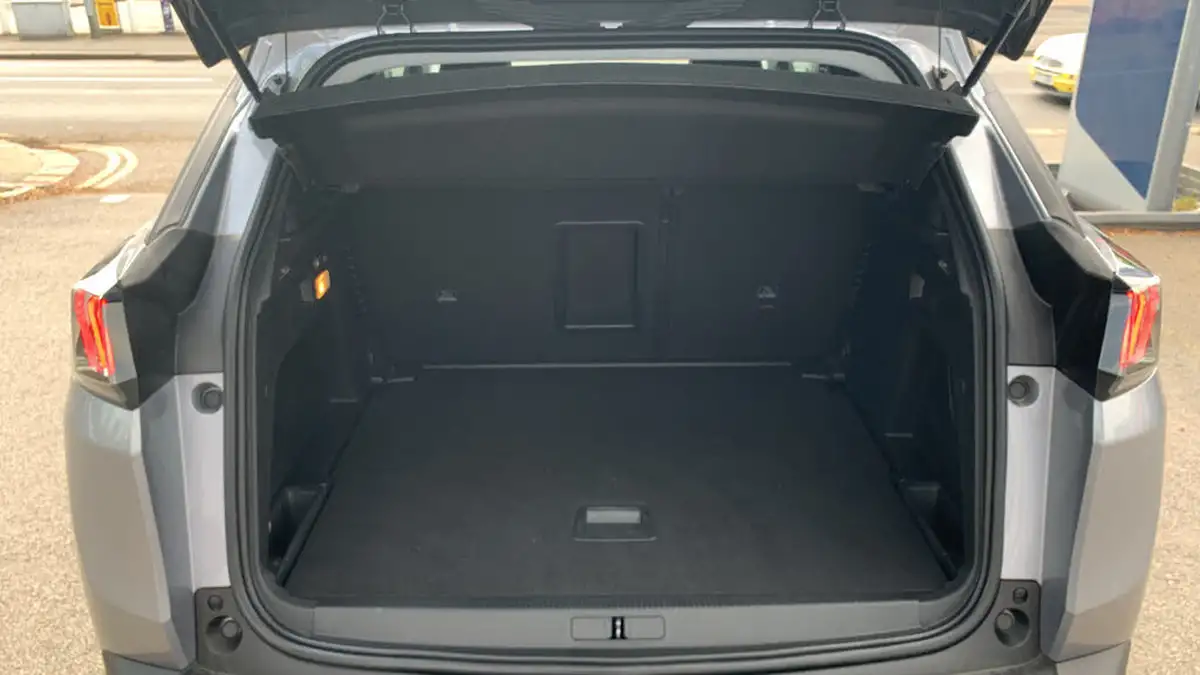 2022-peugeot-3008-suv-15-bluehdi-allure-premium-big-18