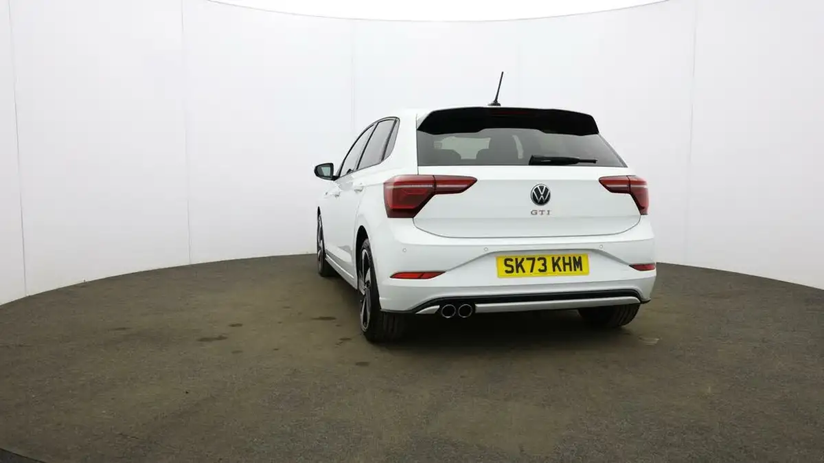 2023-volkswagen-polo-big-63
