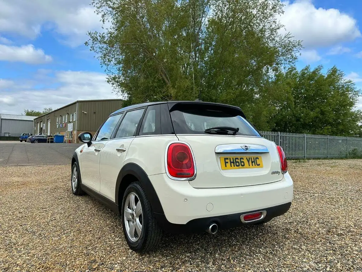 2016-mini-cooper-15td-cooper-d-ss-hatchback-5d-big-5