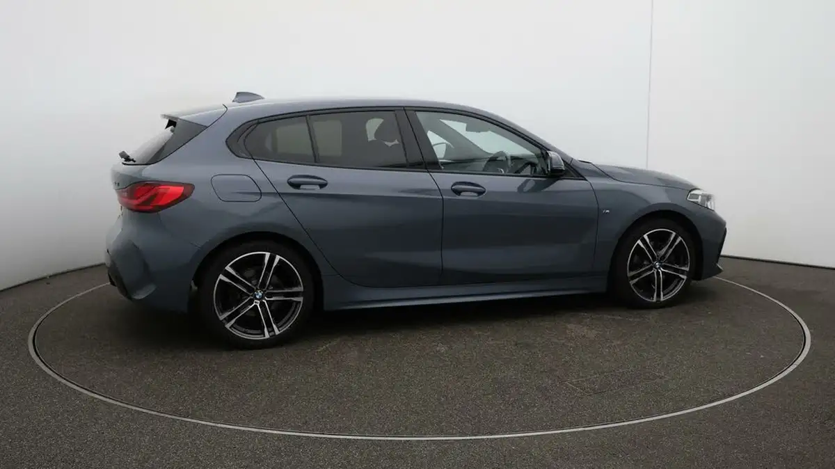 2021-bmw-1-series-15-118i-m-sport-lcp-dct-big-51