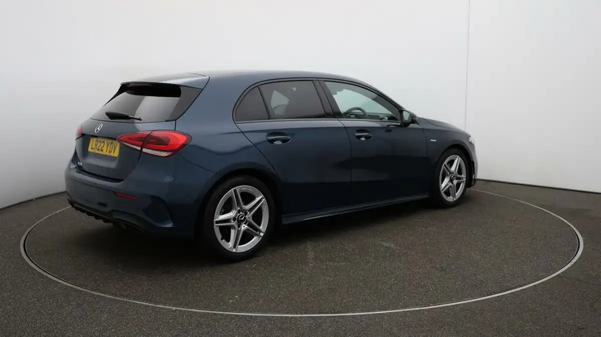 2022-mercedes-benz-a-class-13-a180-amg-line-executive-edition-hatchback-5d-7g-dct-big-53