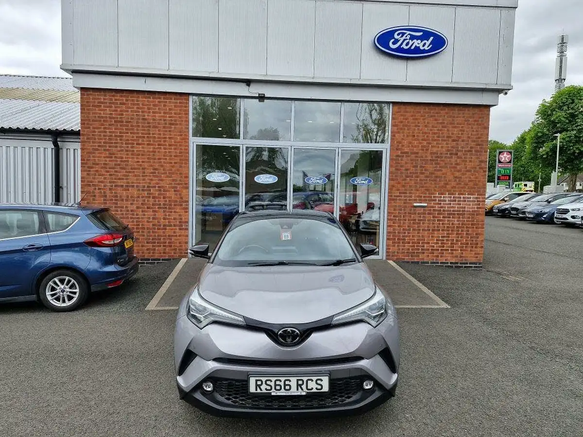 2017-toyota-c-hr-12-dynamic-big-1