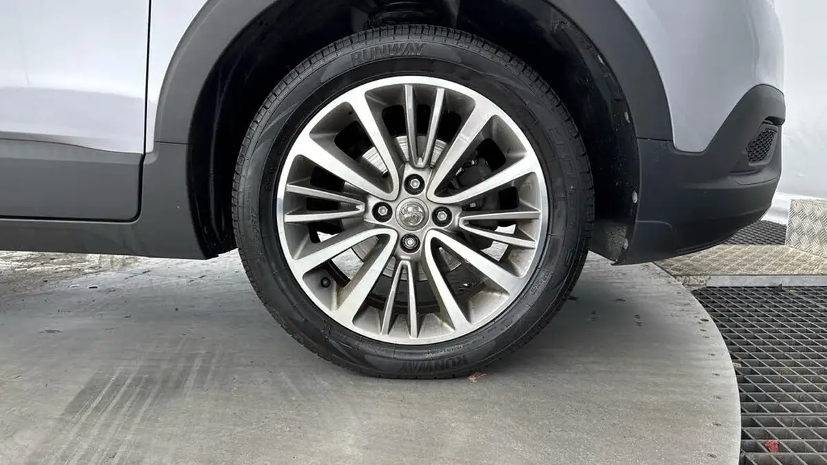 2020-vauxhall-crossland-x-12-sri-nav-110ps-big-24