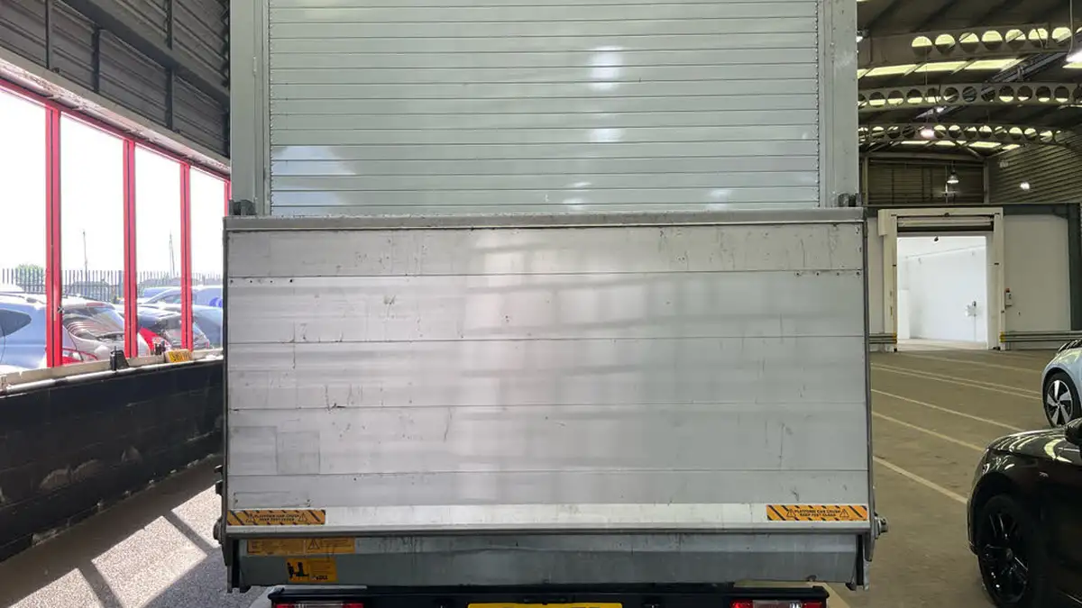 2021-iveco-daily-35c-class-23td-35c14-business-3750mm-136pseu6dt-3750-hi-matic-big-16