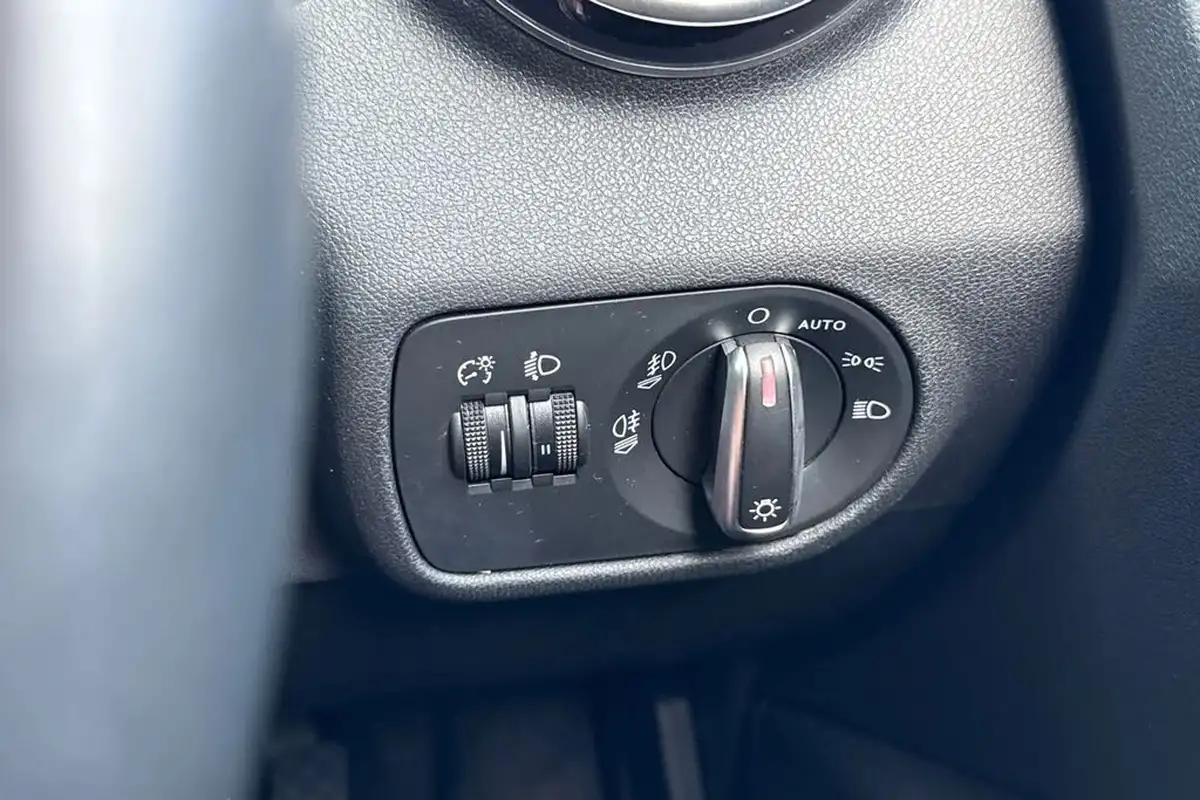 2018-audi-a1-14-tfsi-sport-nav-sportback-5d-big-39