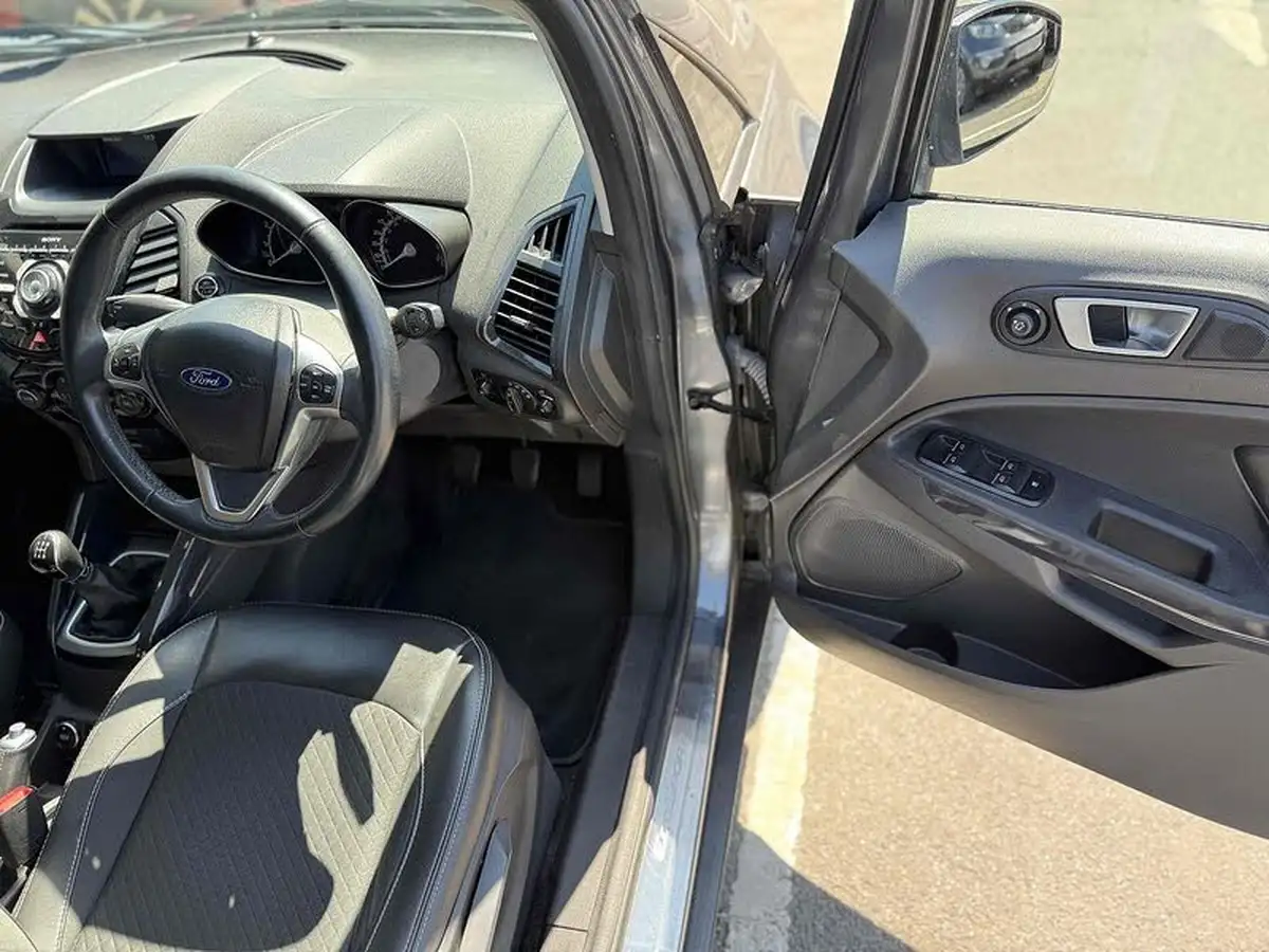 2017-ford-ecosport-10t-titanium-s-140ps-big-14