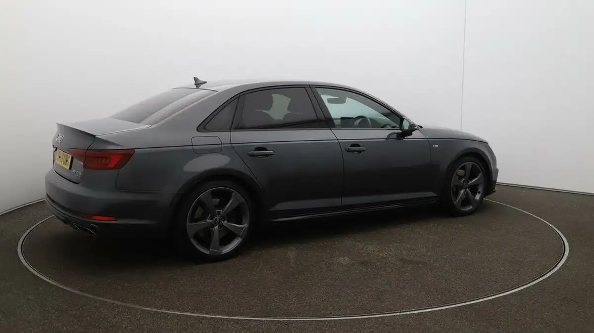 2019-audi-a4-20-45-tfsi-black-edition-big-52