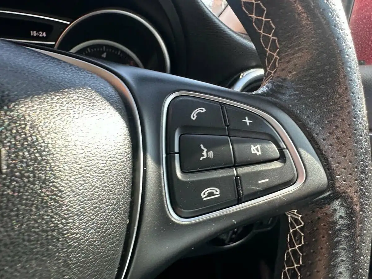 2018-mercedes-benz-gla-class-21d-gla-200d-sport-134bhp-ss-7g-dct-big-38