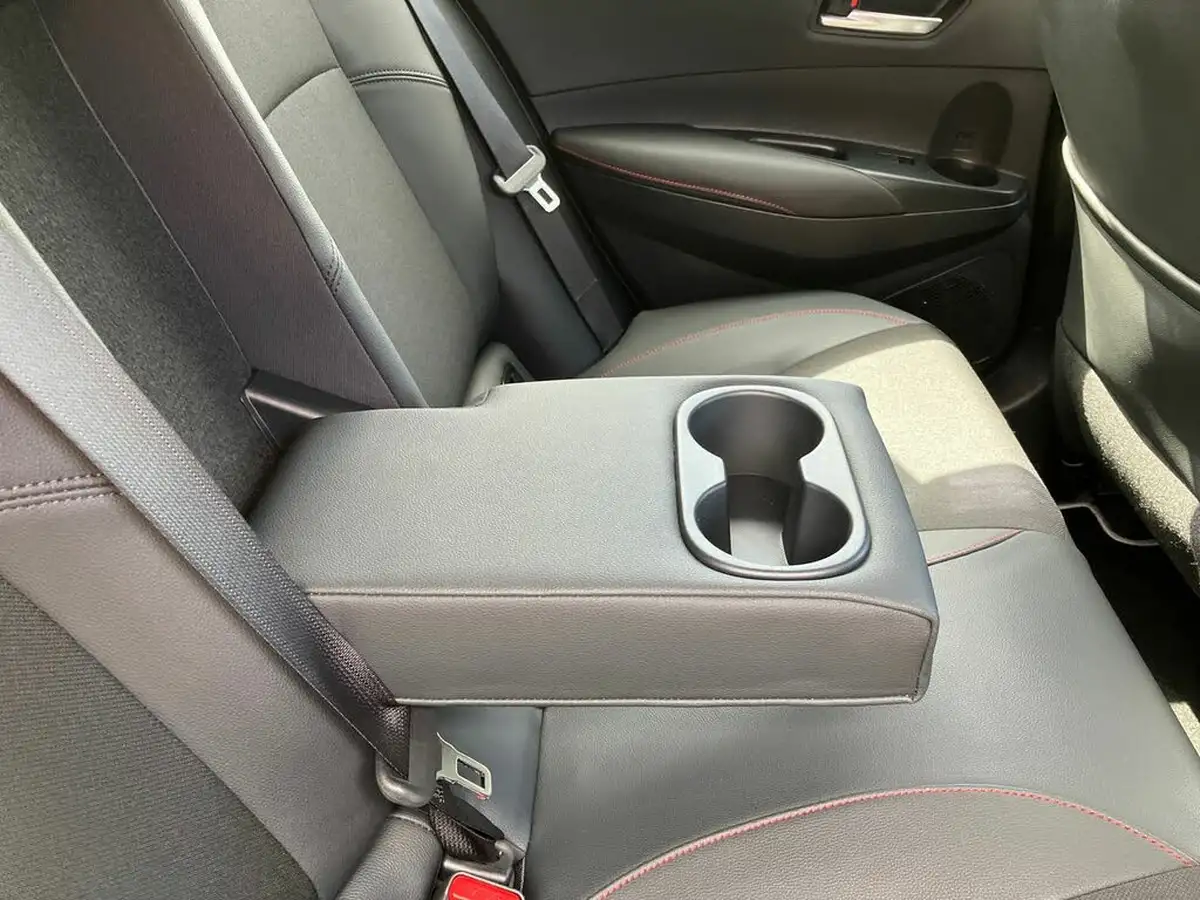 2023-toyota-corolla-20-vvt-i-gr-sport-193bhp-hatchback-big-28