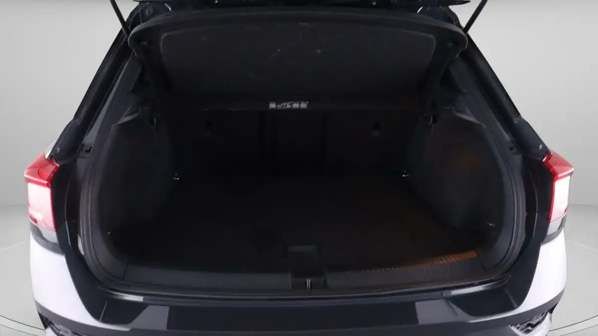 2021-volkswagen-t-roc-15-tsi-black-edition-dsg-big-16