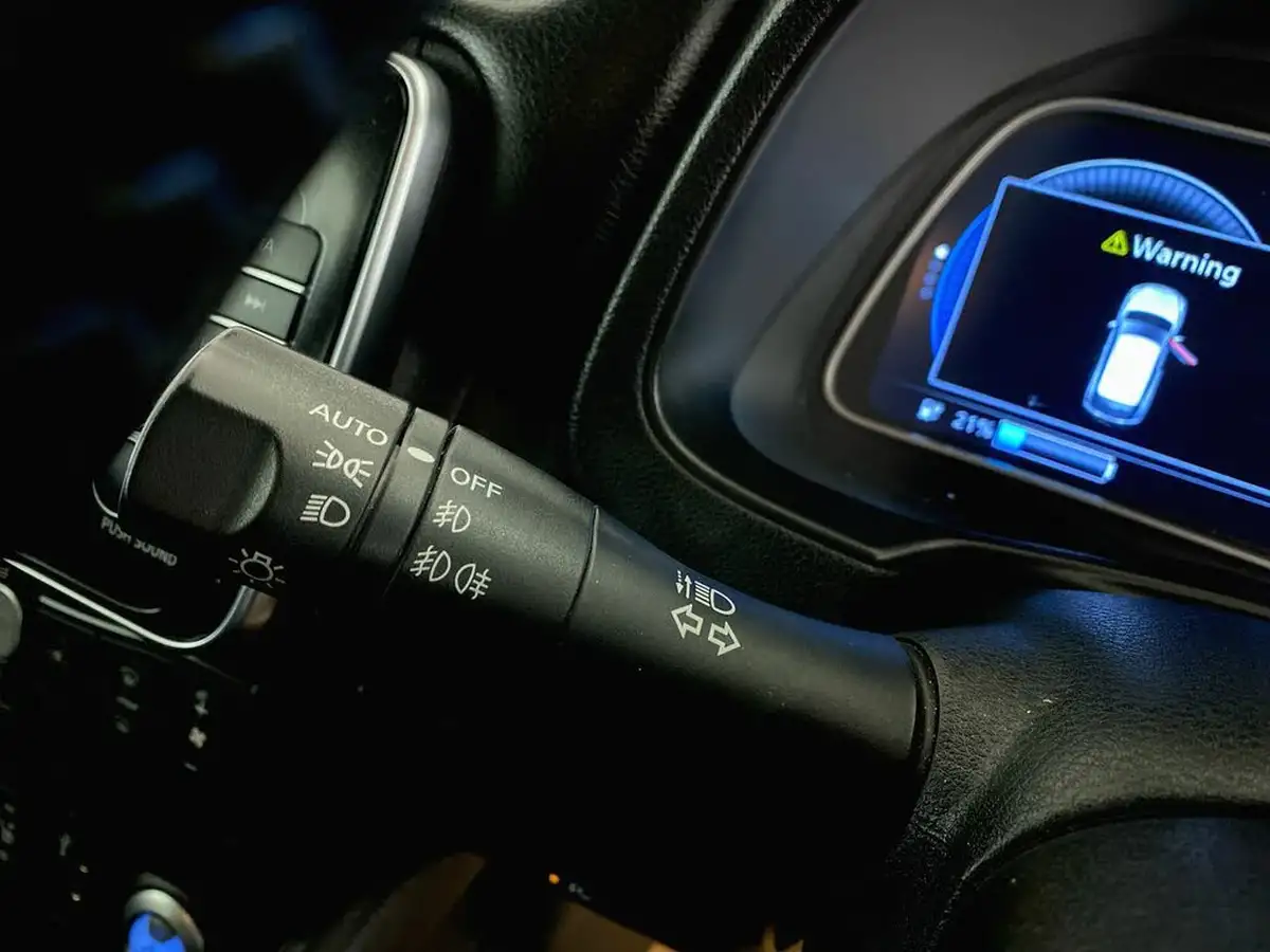 2019-nissan-leaf-e-n-connecta-big-31