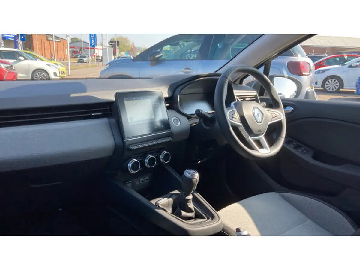 2024-renault-clio-10-tce-evolution-big-8
