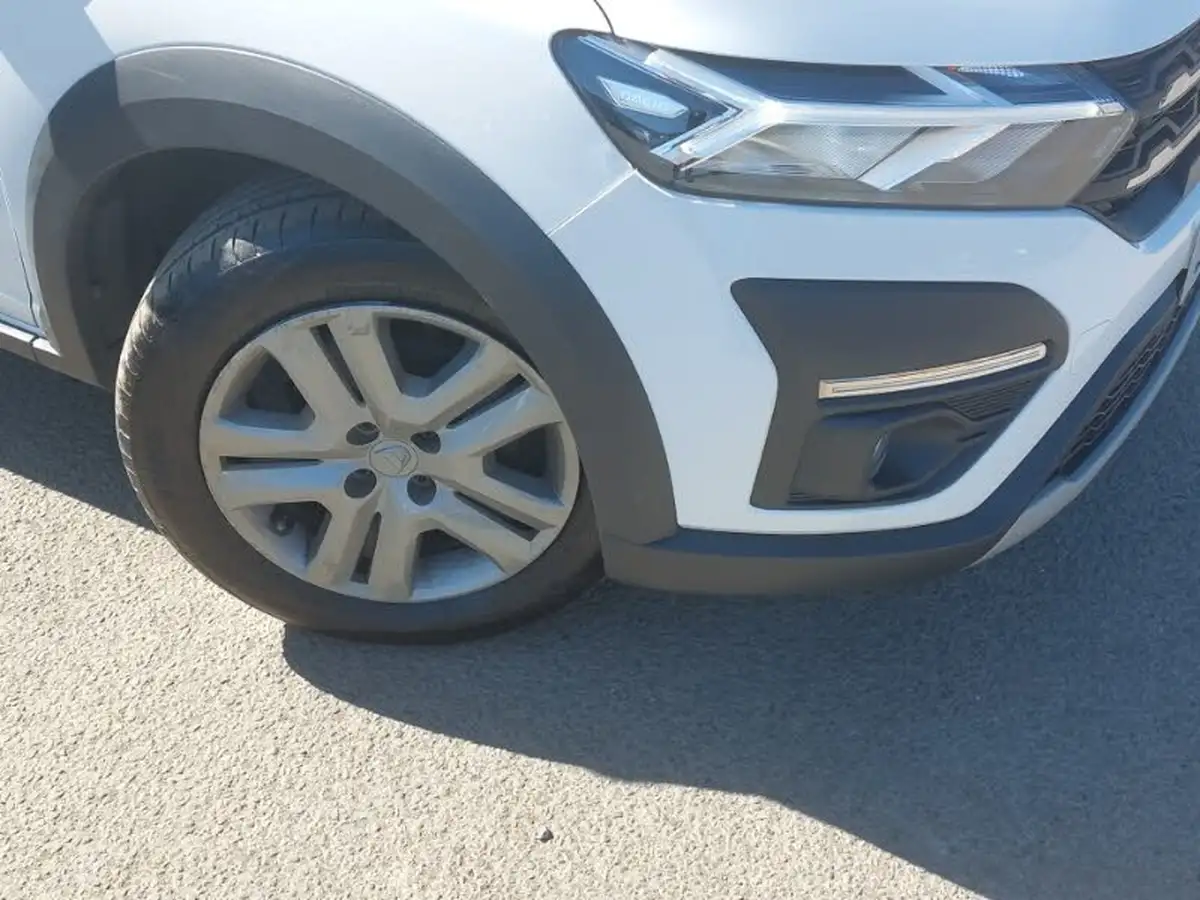 2022-dacia-sandero-stepway-10-tce-comfort-90bhp-big-8