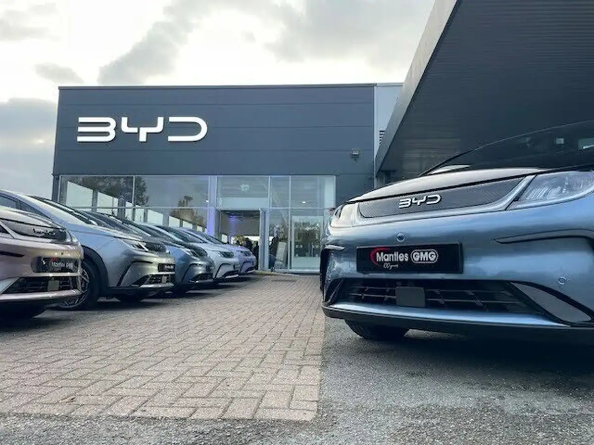 2023-toyota-yaris-cross-15-vvt-i-excel-awd-i-big-28