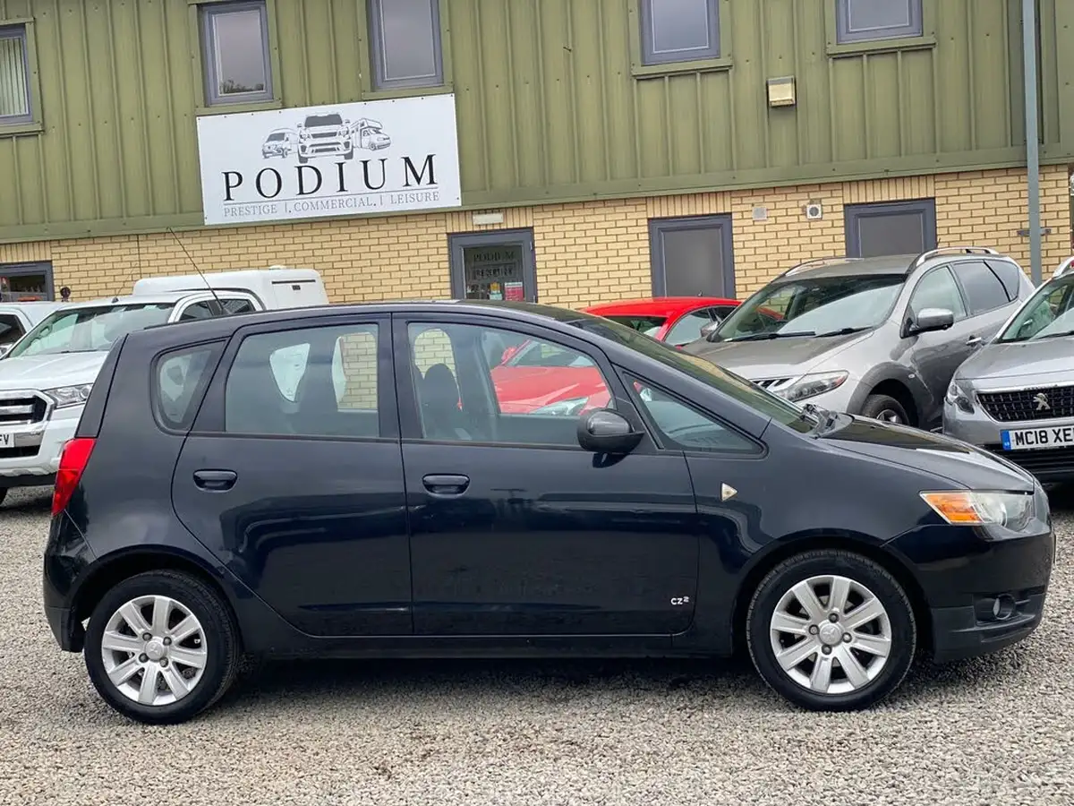 2009-mitsubishi-colt-13-clear-tec-5d-big-21