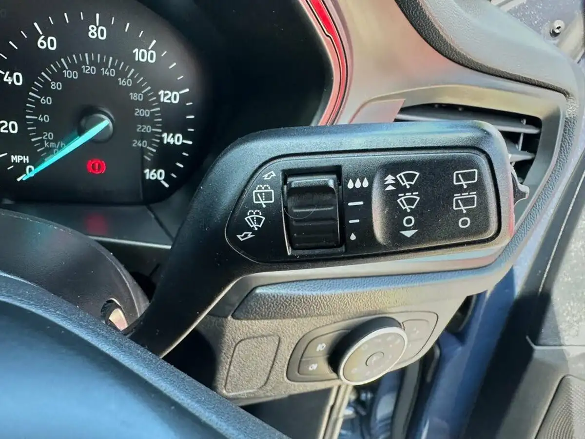 2018-ford-focus-10t-st-line-x-125ps-hatchback-big-30