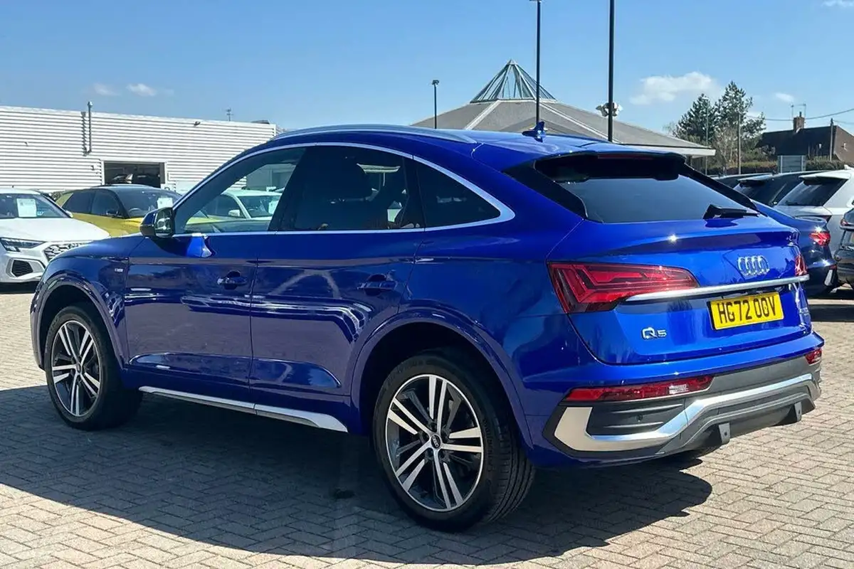 2022-audi-q5-20-45-tfsi-s-line-sportback-big-6