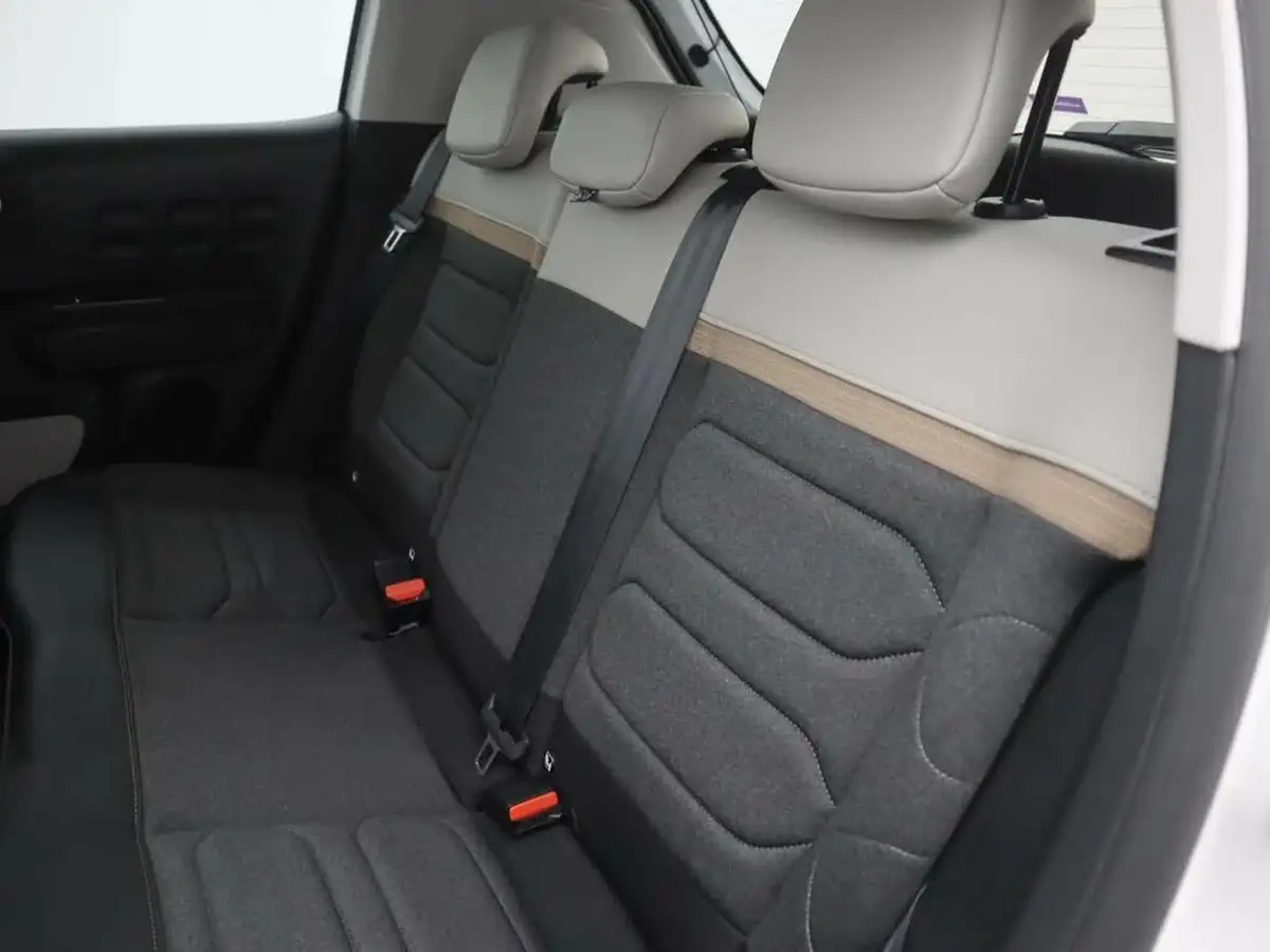 2020-citroen-c3-12-puretech-flair-plus-110ps-eat6-big-14