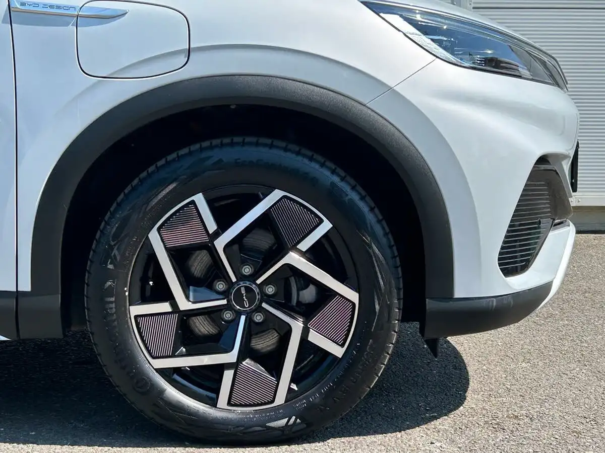2024-byd-atto-3-e-design-big-35